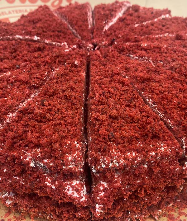 TORTA RED VELVET PRETAGLIATA PZ 14 DOLCESÌ KG 2,1