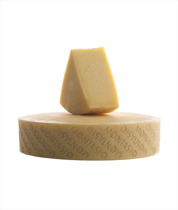 FORMAGGIO MONTASIO DOP PORDENONE 60/70 GIORNI 
SOTTOVUOTO1/4 KG 1,5